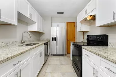 1023 Spring Meadow Drive #1023, Kissimmee, FL 34741 - Photo 12