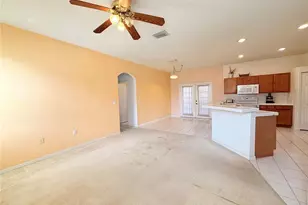 3010 Victoria Dr, Kissimmee, FL 34746 - Photo 10