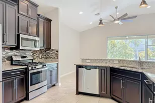 5766 Maypop Cir, Sarasota, FL 34238 - Photo 22