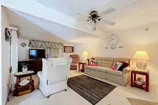 420 49th Street E, Palmetto, FL 34221 - Photo 4