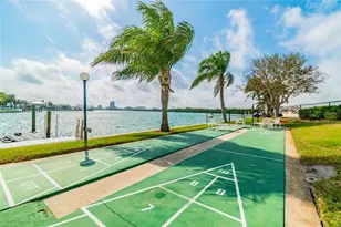 31 Island Way, Clearwater Beach, FL 33767 - Photo 28