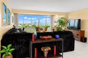 31 Island Way, Clearwater Beach, FL 33767 - Photo 4