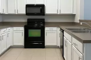575 Oakleaf Plantation Pkwy, Orange Park, FL 32065 - Photo 4