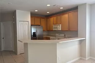 9428 Flowering Cottonwood Rd, Orlando, FL 32832 - Photo 4