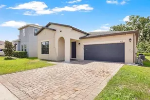 9248 Chandler Dr, Groveland, FL 34736 - Photo 2