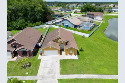 2169 Remington Pointe Boulevard, Kissimmee, FL 34743 - Photo 2