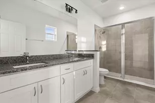 915 Lakefront Village Dr, Clermont, FL 34711 - Photo 18