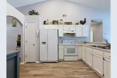 336 California Boulevard, Davenport, FL 33897 - Photo 8