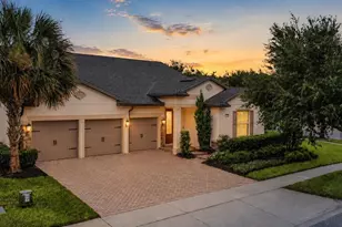 7052 Enchanted Lake Dr, Winter Garden, FL 34787 - Photo 2