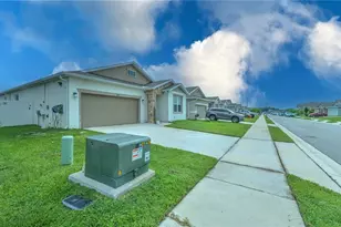 1228 Mattie Pointe Blvd, Auburndale, FL 33823 - Photo 2