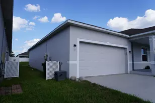 387 Pinecrest Loop, Davenport, FL 33837 - Photo 4