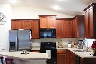 826 Landmark Hls Dr, Haines City, FL 33844 - Photo 4