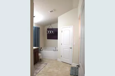 826 Landmark Hills Drive, Haines City, FL 33844 - Photo 10