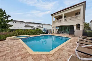 824 Desert Mountain Ct, Kissimmee, FL 34747 - Photo 2