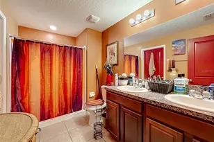 102 Cascade Bend Dr, Ruskin, FL 33570 - Photo 10