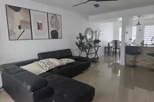 1811 Bentley Blvd, Kissimmee, FL 34741 - Photo 2