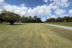 1315 S Shore Dr, Saint Cloud, FL 34771 - Photo 14