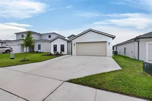 6336 Chorus Dr, Mascotte, FL 34753 - Photo 2