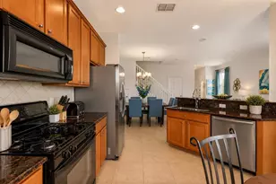 894 Assembly Ct, Reunion, FL 34747 - Photo 10