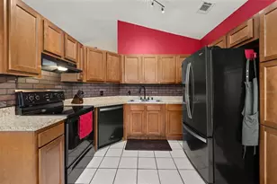 100 Grove Hollow Ct, Sanford, FL 32773 - Photo 10