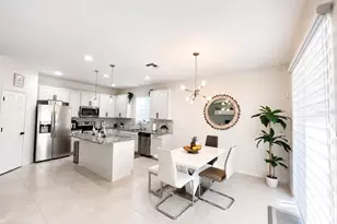 3517 Vega Creek Dr, Saint Cloud, FL 34772 - Photo 4