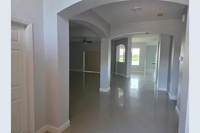 3772 Eagle Isle Circle, Kissimmee, FL 34746 - Photo 4