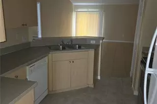 8 Sawfish Ct, Poinciana, FL 34759 - Photo 6