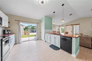 4865 Meadow Dr, Saint Cloud, FL 34772 - Photo 8