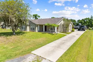 4865 Meadow Dr, Saint Cloud, FL 34772 - Photo 2