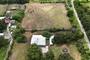 1324 Cinder Ln, Kissimmee, FL 34744 - Photo 2