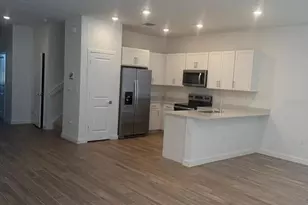 142 NE 14th Ter, Homestead, FL 33033 - Photo 8