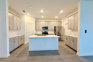 2410 Relaxing Ln, Kissimmee, FL 34744 - Photo 4