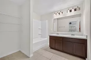 1097 Augustus Dr, Davenport, FL 33896 - Photo 18