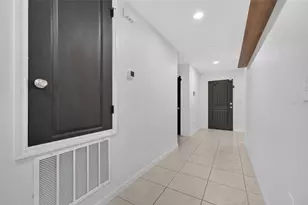 1097 Augustus Dr, Davenport, FL 33896 - Photo 12
