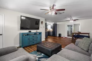 7229 Ashland Dr, Zephyrhills, FL 33540 - Photo 4
