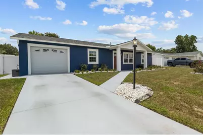 7229 Ashland Drive, Zephyrhills, FL 33540 - Photo 2
