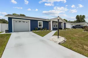 7229 Ashland Dr, Zephyrhills, FL 33540 - Photo 2