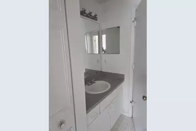 5566 Metrowest Boulevard #2-205, Orlando, FL 32811 - Photo 18
