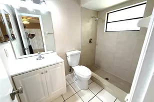 7916 Richwood Dr, Orlando, FL 32825 - Photo 12