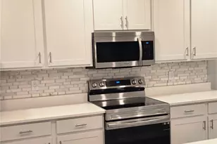 1352 Mountain Flower Ln, Davenport, FL 33837 - Photo 12