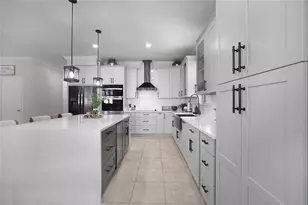 1796 Cayman Cove Cir, Saint Cloud, FL 34772 - Photo 8