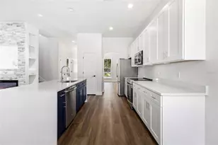 1010 Periwinkle Ct, Celebration, FL 34747 - Photo 16