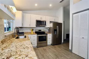 1123 Anne Elisa Cir, Saint Cloud, FL 34772 - Photo 16