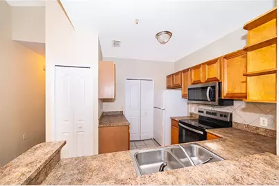 6141 Metrowest Boulevard #305, Orlando, FL 32835 - Photo 10