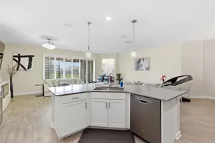 1077 Downswing Pl, Davenport, FL 33896 - Photo 8