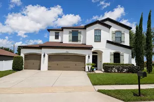 726 Woods Landing Dr, Minneola, FL 34715 - Photo 2