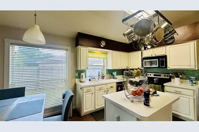3227 Herons Point Circle, Kissimmee, FL 34741 - Photo 2