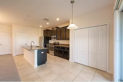 2037 Lake Side Avenue, Davenport, FL 33837 - Photo 10