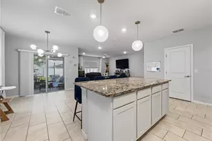 1067 Michelangelo Ln, Winter Haven, FL 33884 - Photo 10