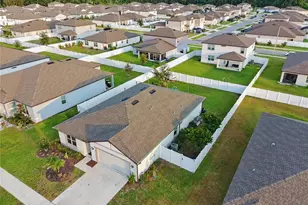 1067 Michelangelo Ln, Winter Haven, FL 33884 - Photo 4